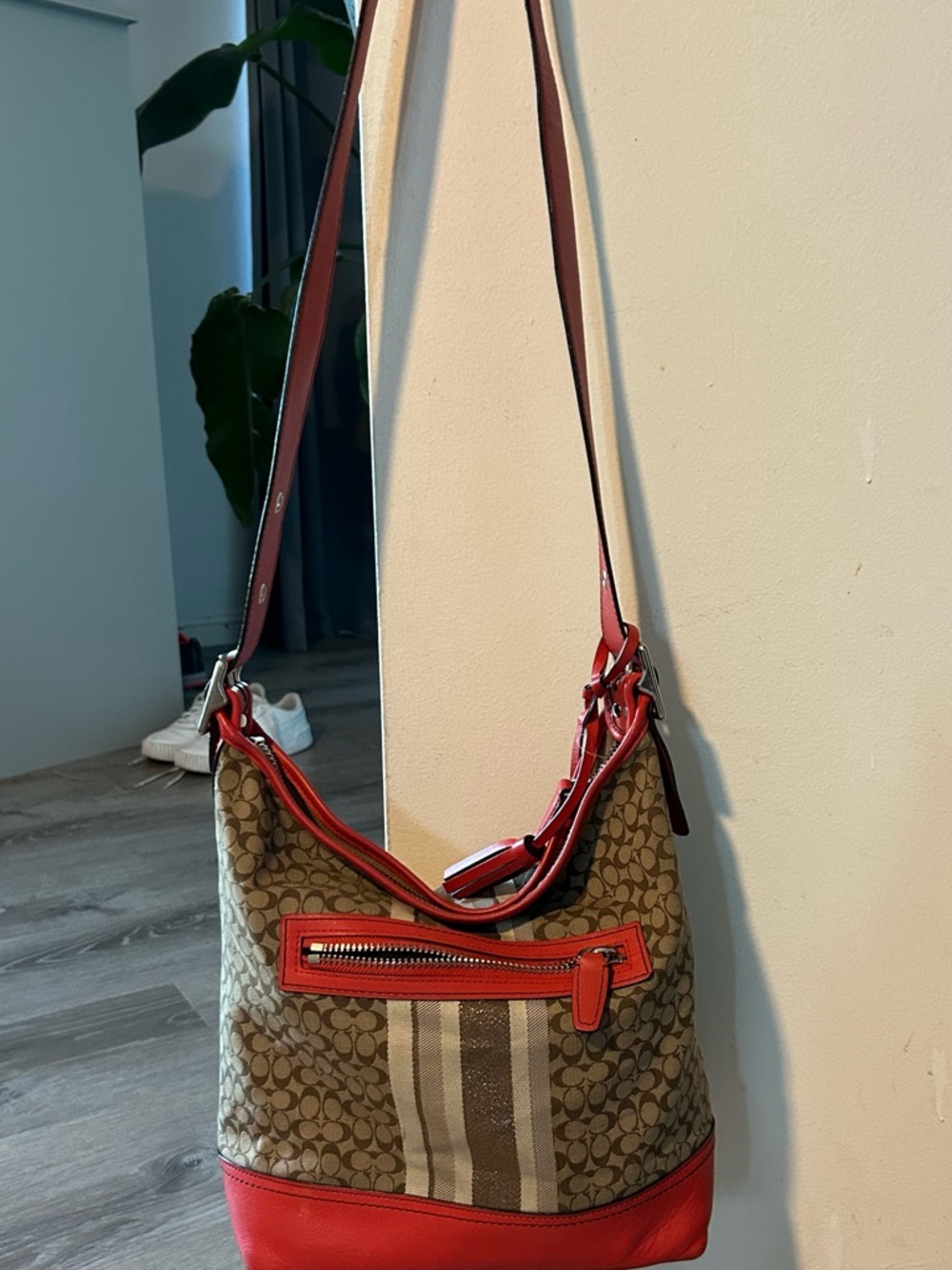 Vintage Coach Signature Leather Canvas Coral n’ Brown Shoulder/Crossbody Bag
